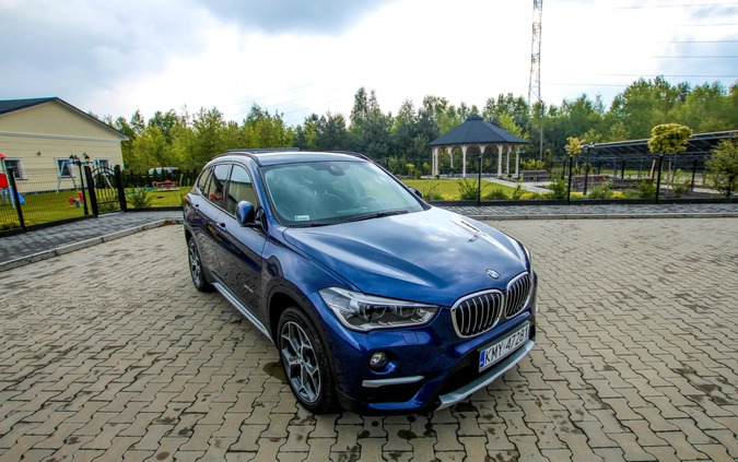 BMW X1 cena 121900 przebieg: 89500, rok produkcji 2018 z Myślenice małe 529